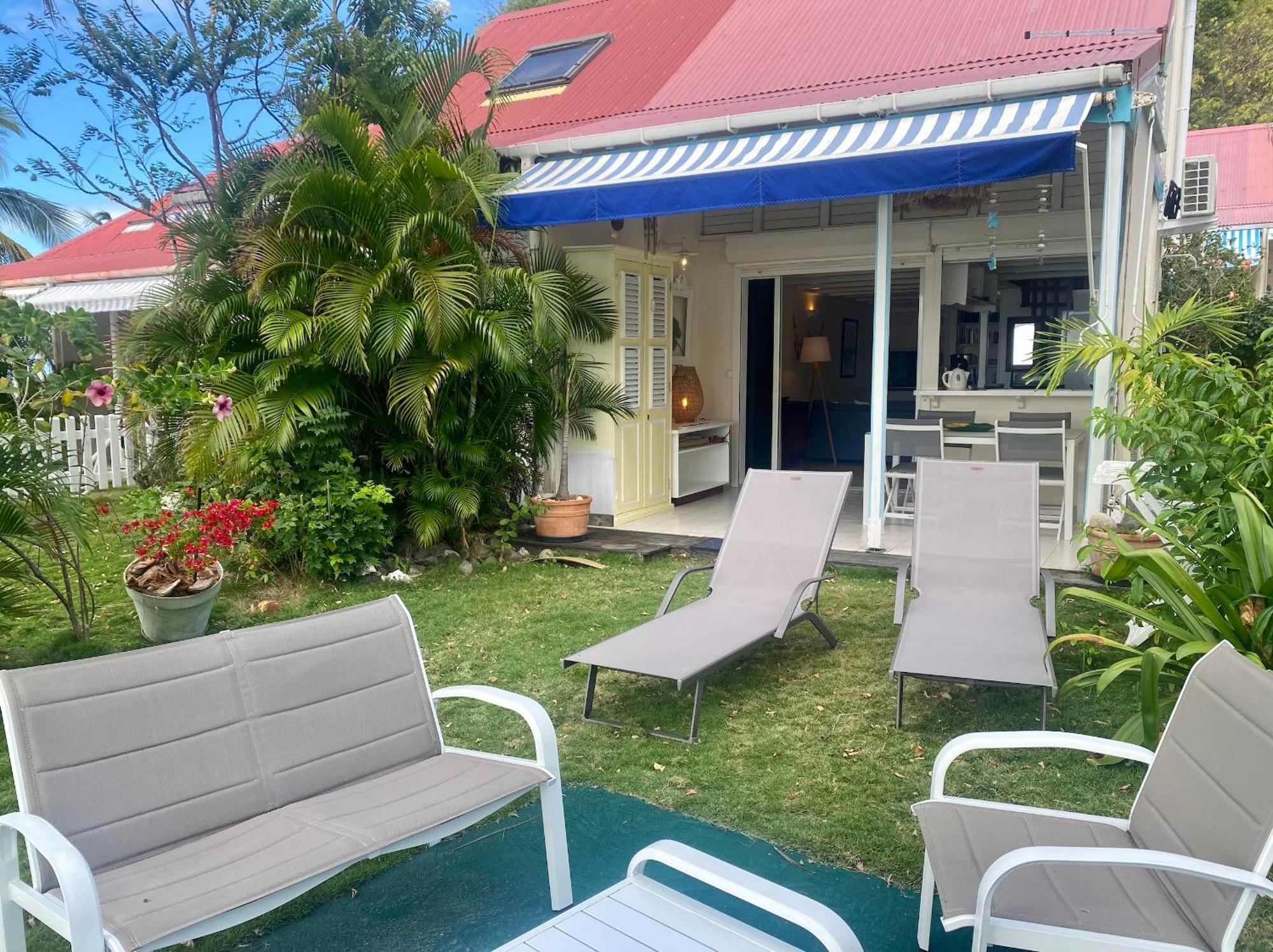Bungalow Anolis Face A La Mer A 2 Min De La Plage. Terre-De-Haut Exterior photo